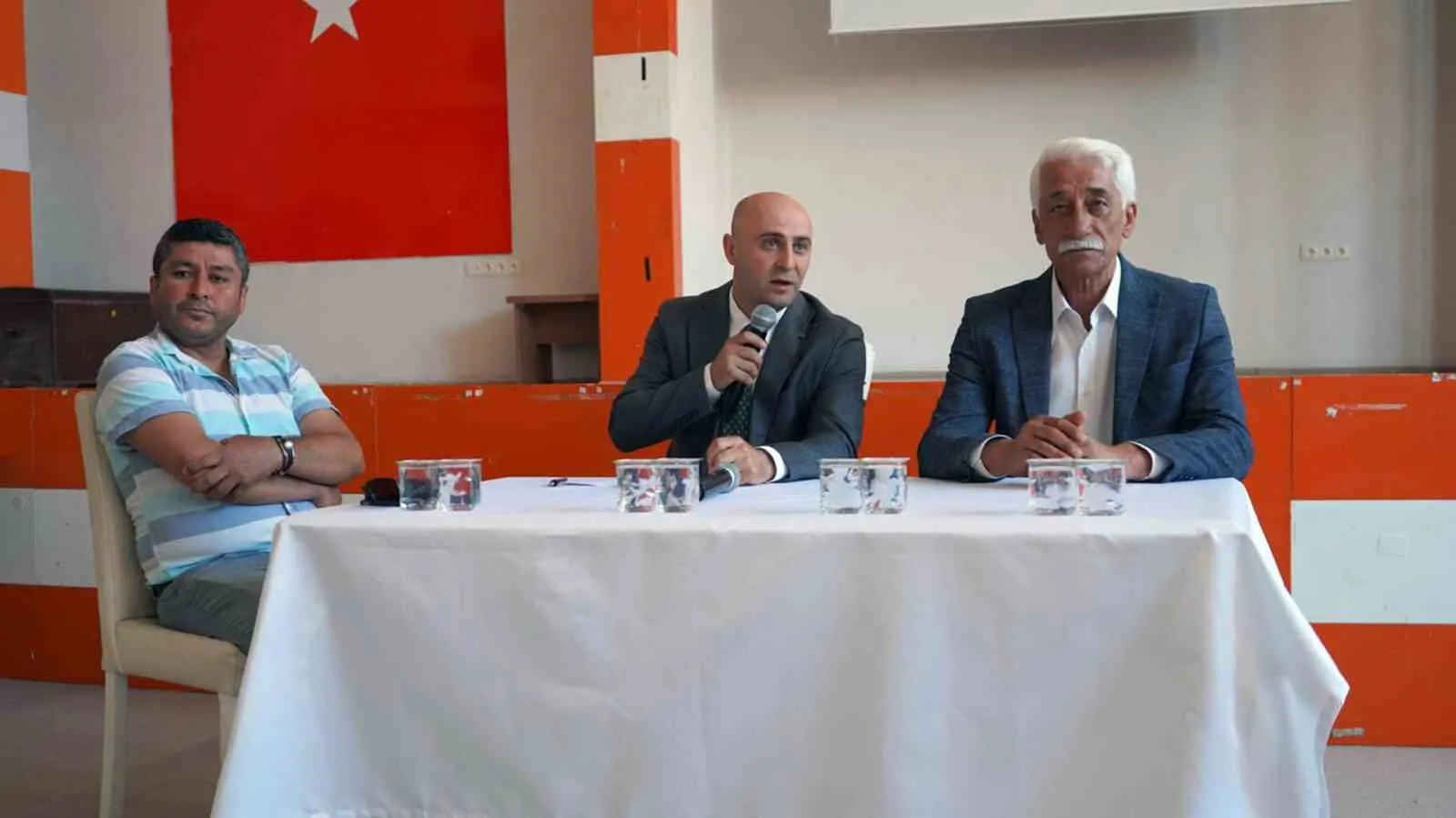 Ula’da hizmet maratonu başladı: Kaymakam Ekinci’den muhtarlara yakın markaj