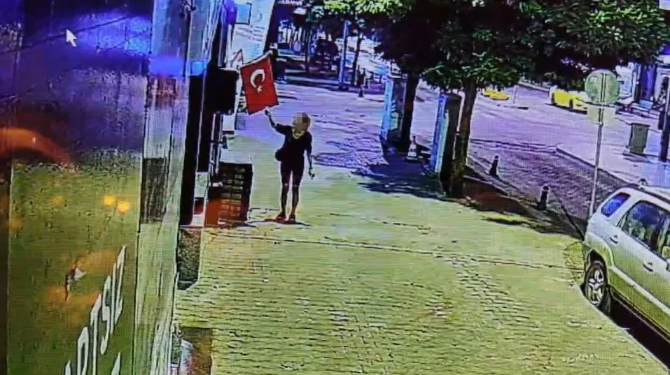Menteşe'de bayrağa çirkin saldırı: Şüpheli kadın hakim karşısına çıkarılıyor