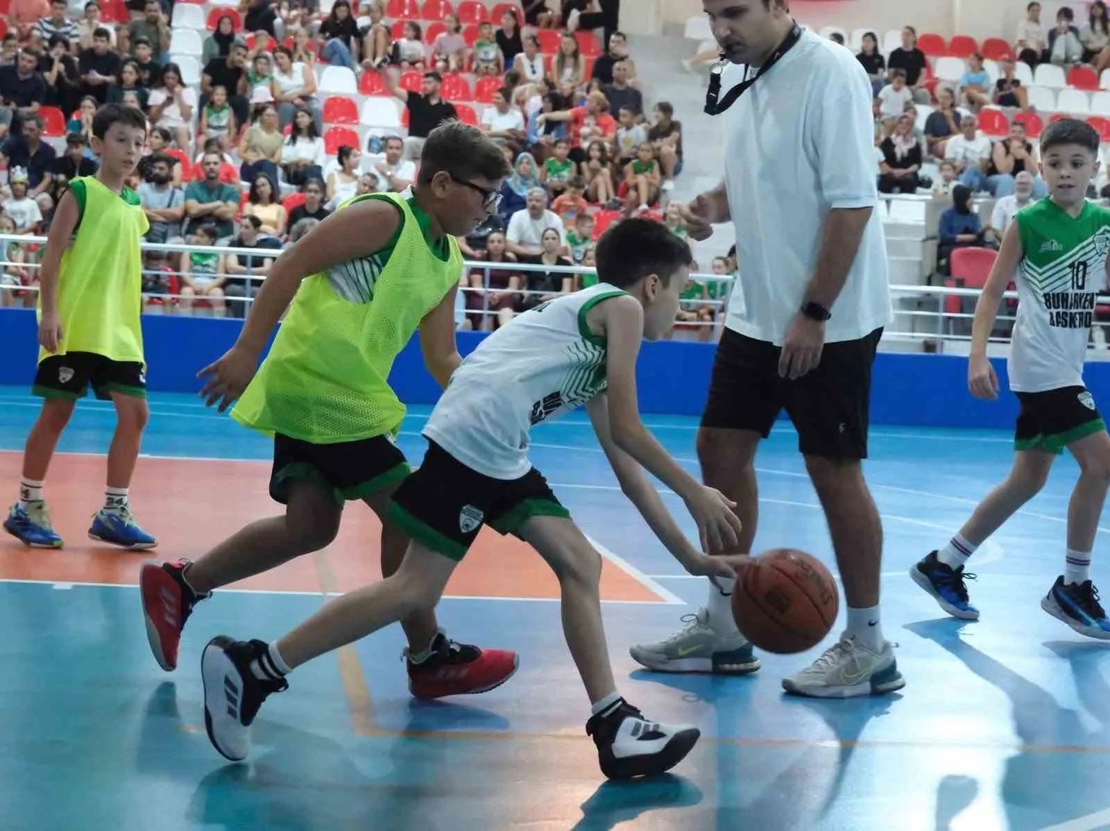 Potanın genç yıldızları Buharkent’te buluştu: Fair-play ruhu kazandı