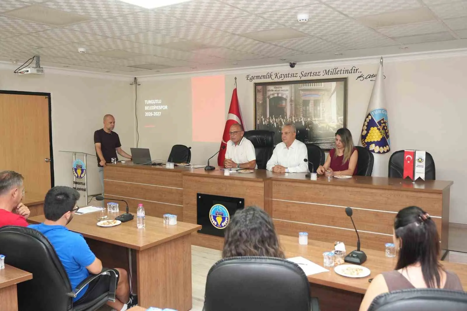 Turgutlu’da tribün coşkusu yeni sezonda kartla ve mağazayla büyüyecek