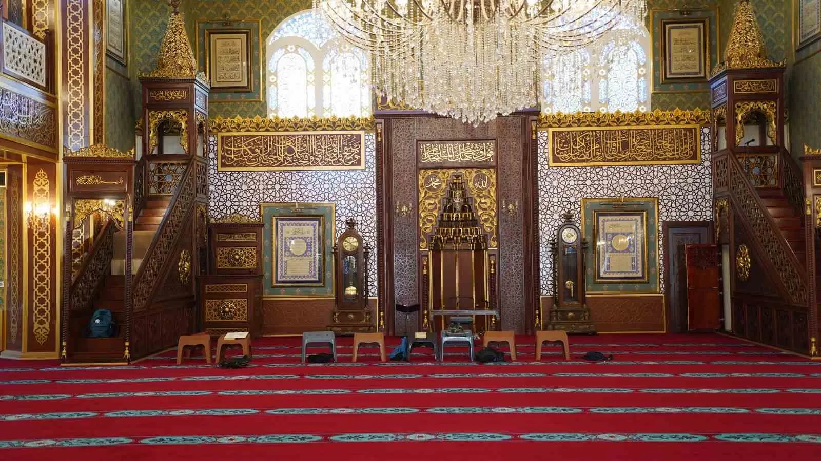 Yunusemre’de ibadethaneler için titiz temizlik dönemi