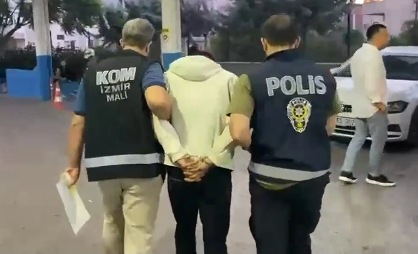 Taraftar maskesinin ardındaki suç ağı çökertildi: 51 tutuklama