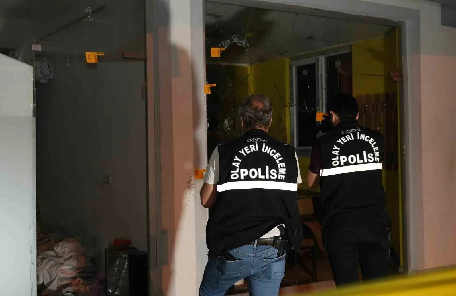 Denizli’de hesaplaşma iddiası: Kapalı dükkana kurşun yağdırdılar