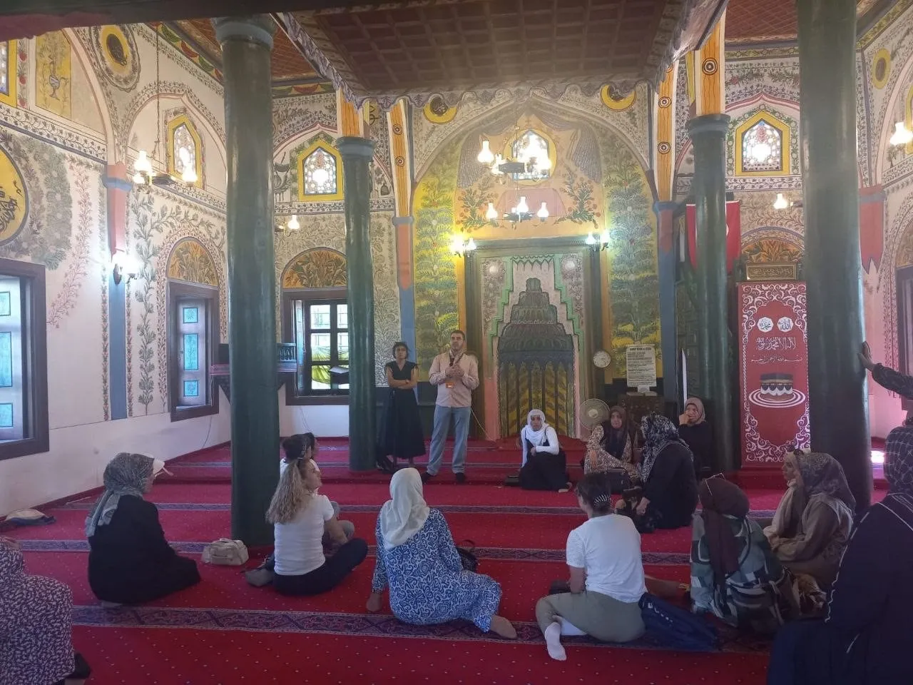 Okuma yazma kursuyla hayatları değişti: Şimdi Çivril’in güzelliklerini keşfediyorlar
