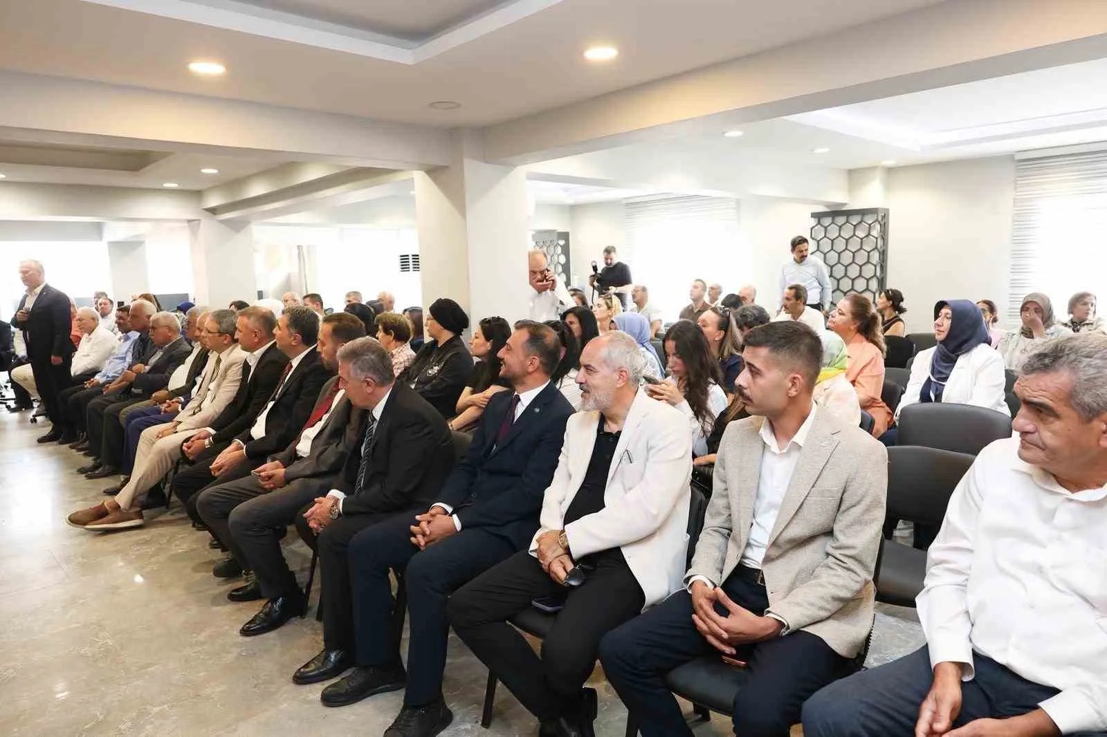 Bakan Yumaklı Aydın'da Kritik Mesajlar Verdi: "Türkiye Artık Kendi Geleceğini Kendisi Yazıyor"