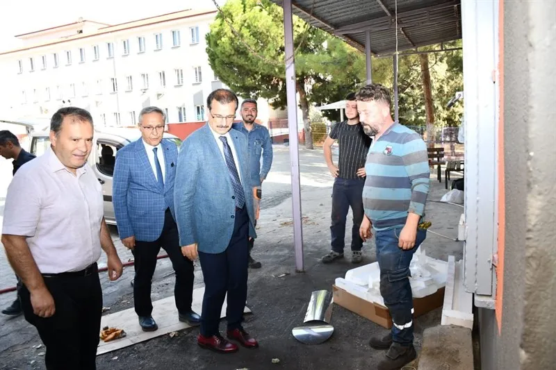 Salihli’de Eğitim Mesaisi Başladı: Kaymakam Güldoğan’dan Okullara Anlamlı Ziyaret