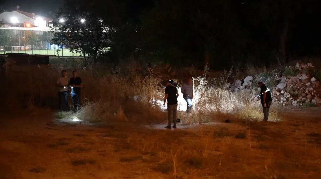 ** Denizli’de Sokak Ortasında Silahlı Gerilim: Asmalıevler’de Kanlı Kavga, Fail Kaçtı