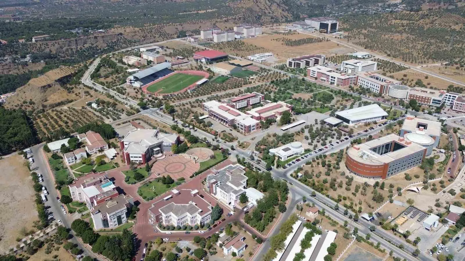 ADÜ’de Kayıt Hakkı Kazananlara Mazeret Müjdesi: Başvuru İçin Geri Sayım Başladı