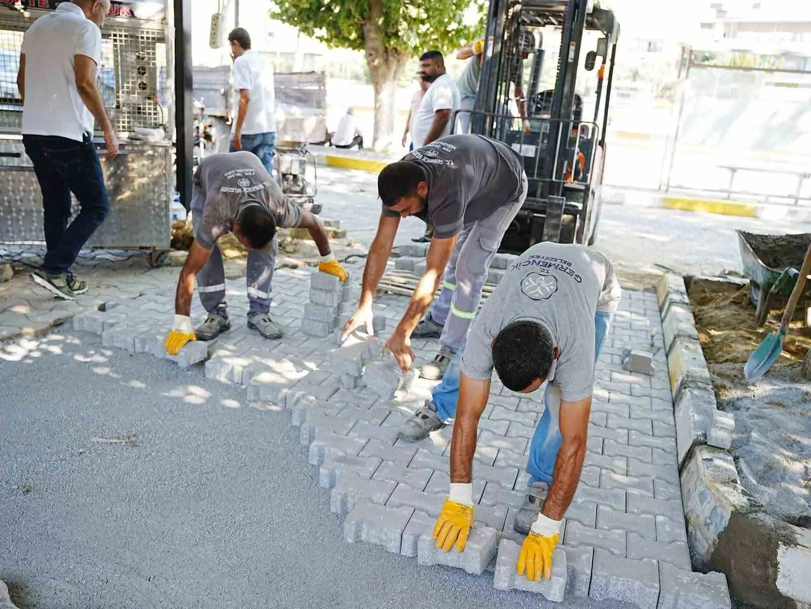 Germencik’te mesai sahadan başladı: Başkan Zencirci’den yerinde denetim