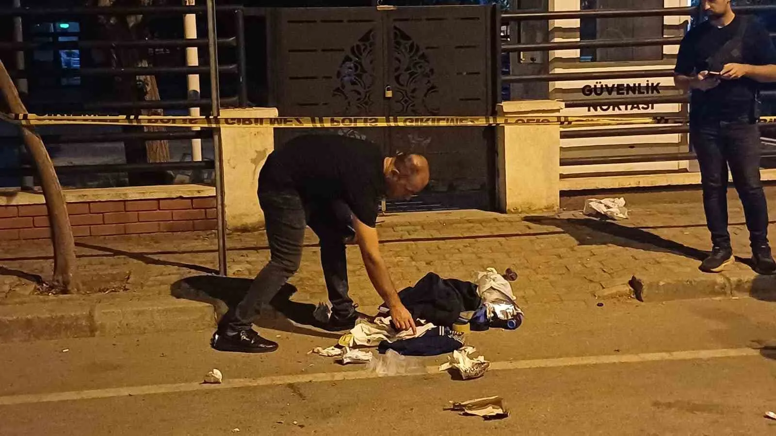 Efeler’de Otobüs Durağında Şüpheli Çanta Alarmı: Ekipler Sokakları Kapattı