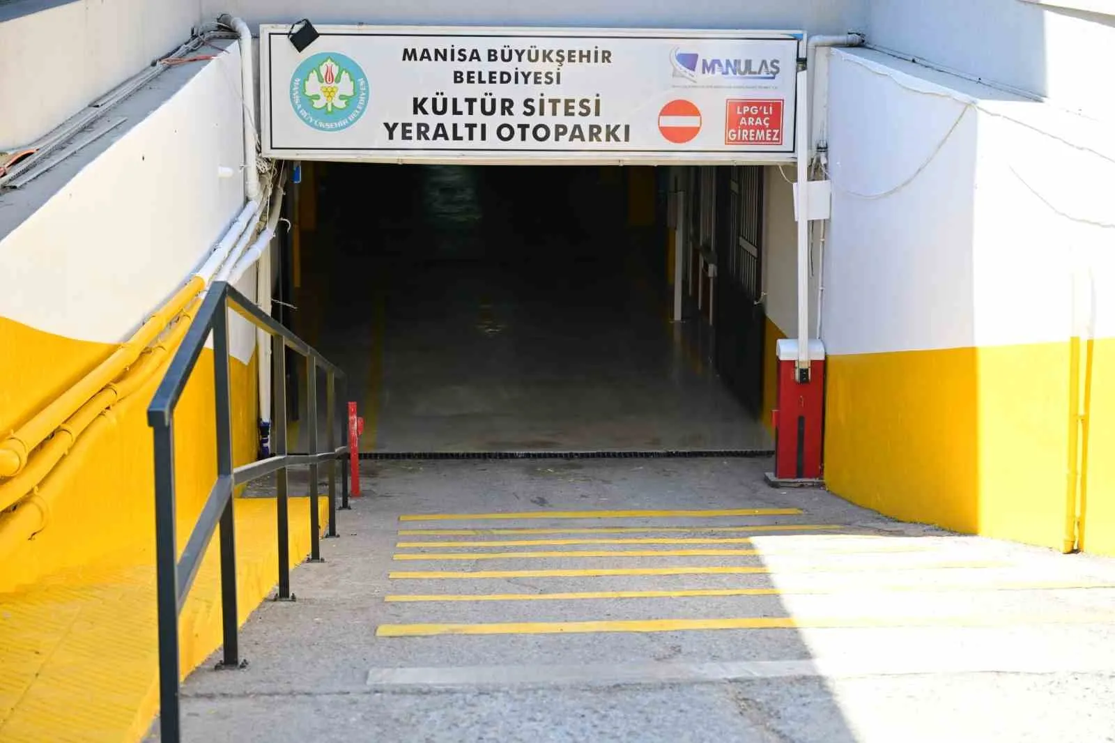 Manisa’da Sürücülerin Gözdesi Yenilendi: Kültür Sitesi Otoparkı’nda Çehre Değişimi