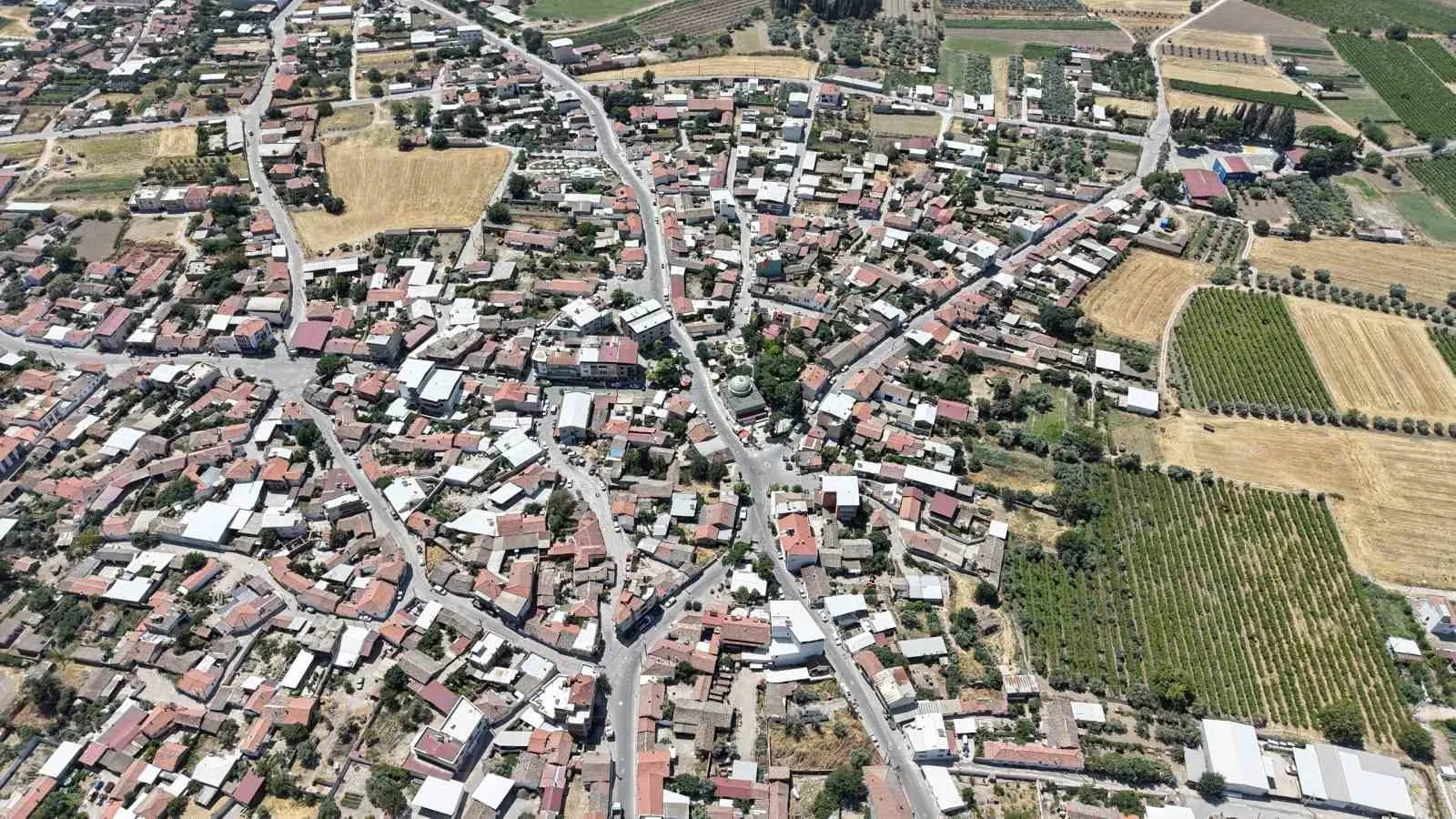 Manisa’da hizmet vatandaşa ulaştı: Kırsalda fatura ve dolum kuyruğu tarih oluyor