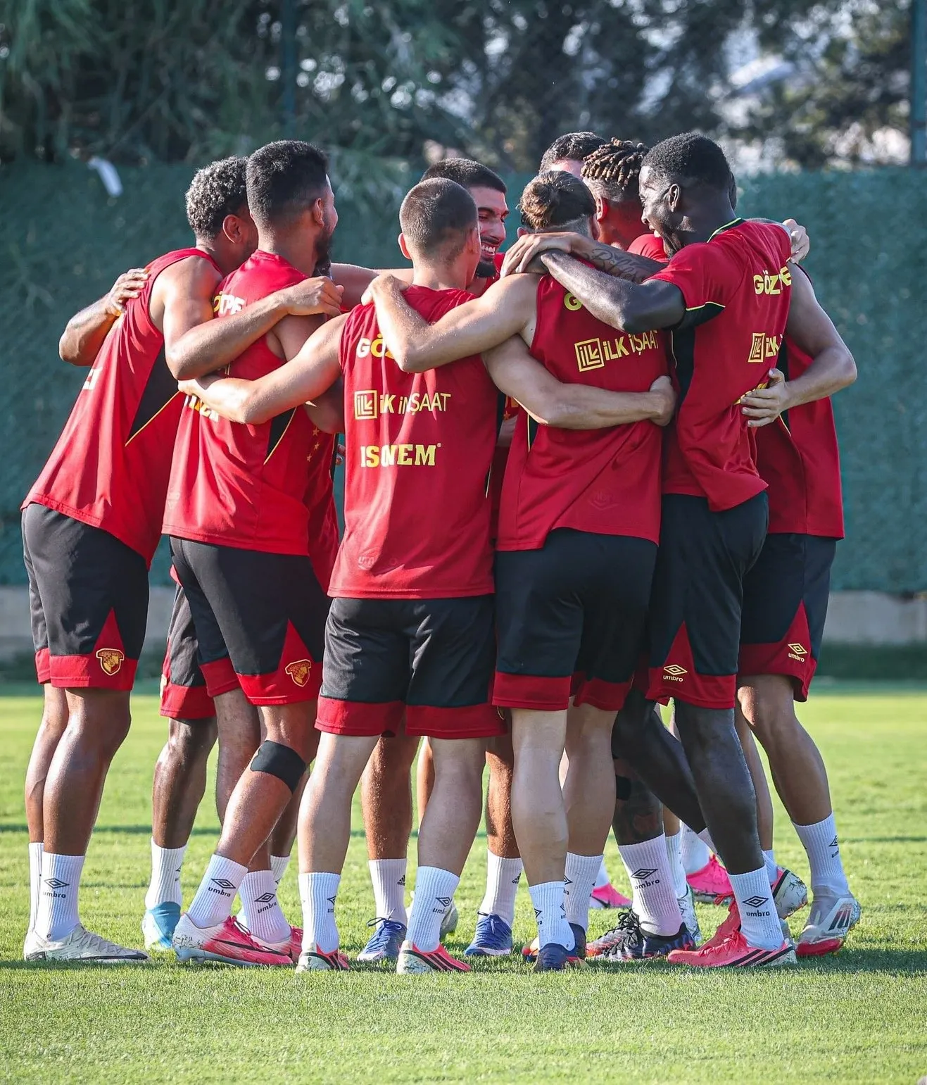 Göztepe’de Samsunspor sınavı: Yeni yüzler sahaya iniyor