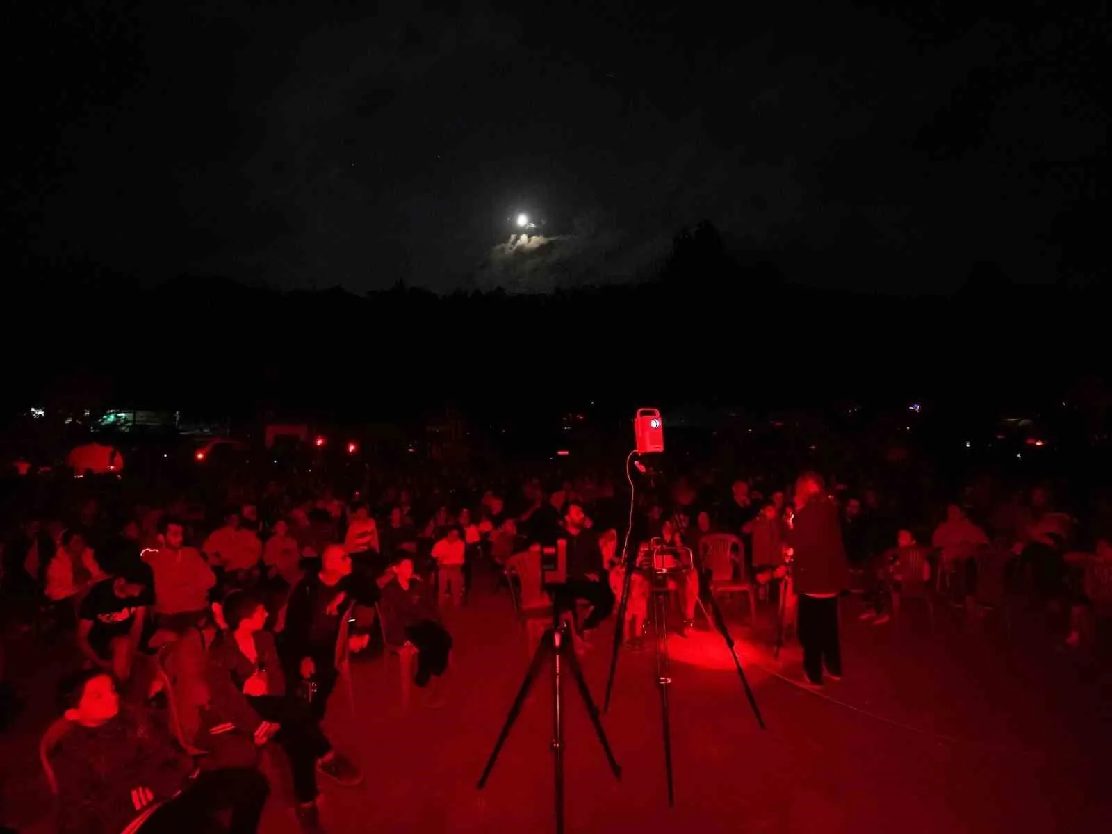 Gökyüzü meraklıları Sandras’ın karanlığında buluştu: Perseid şöleni için geri sayım