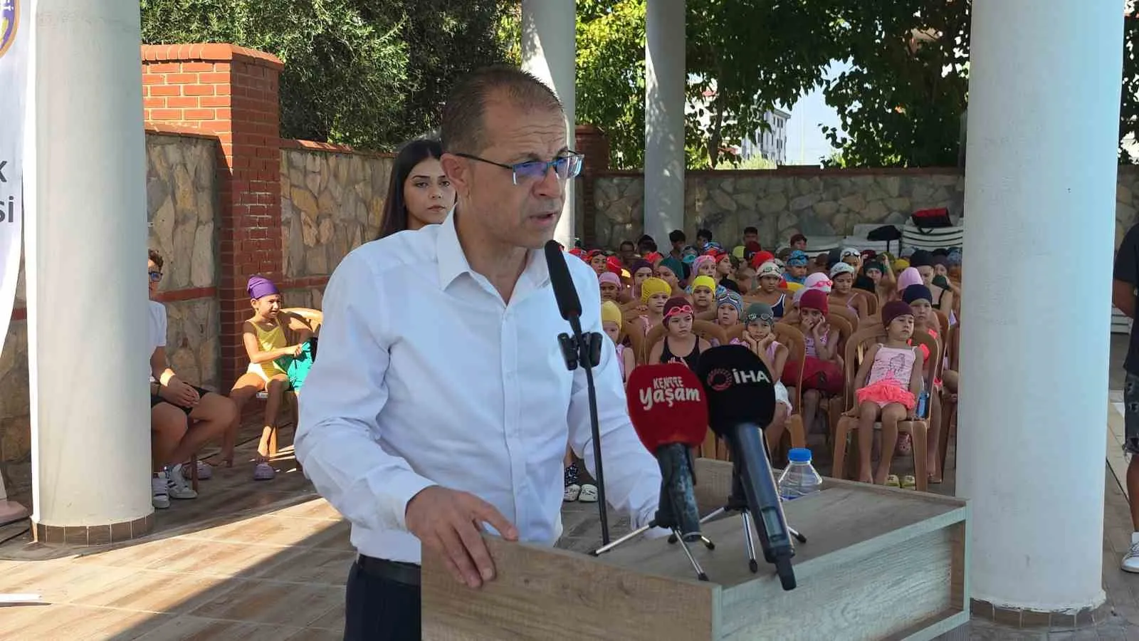 Kuyucak'ta Yüzme Kursları Coşkulu Törenle Sona Erdi
