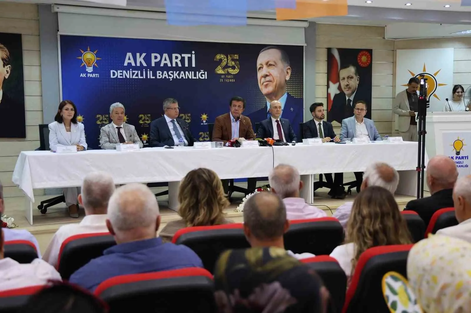 Denizli'de AK Parti'nin 25 yıllık yolculuğu: Gönül bağından Türkiye Yüzyılı'na