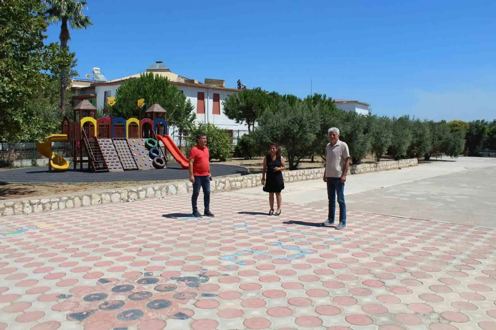 Didim’de ders zili öncesi hummalı çalışma: Okullar yepyeni bir döneme hazırlanıyor