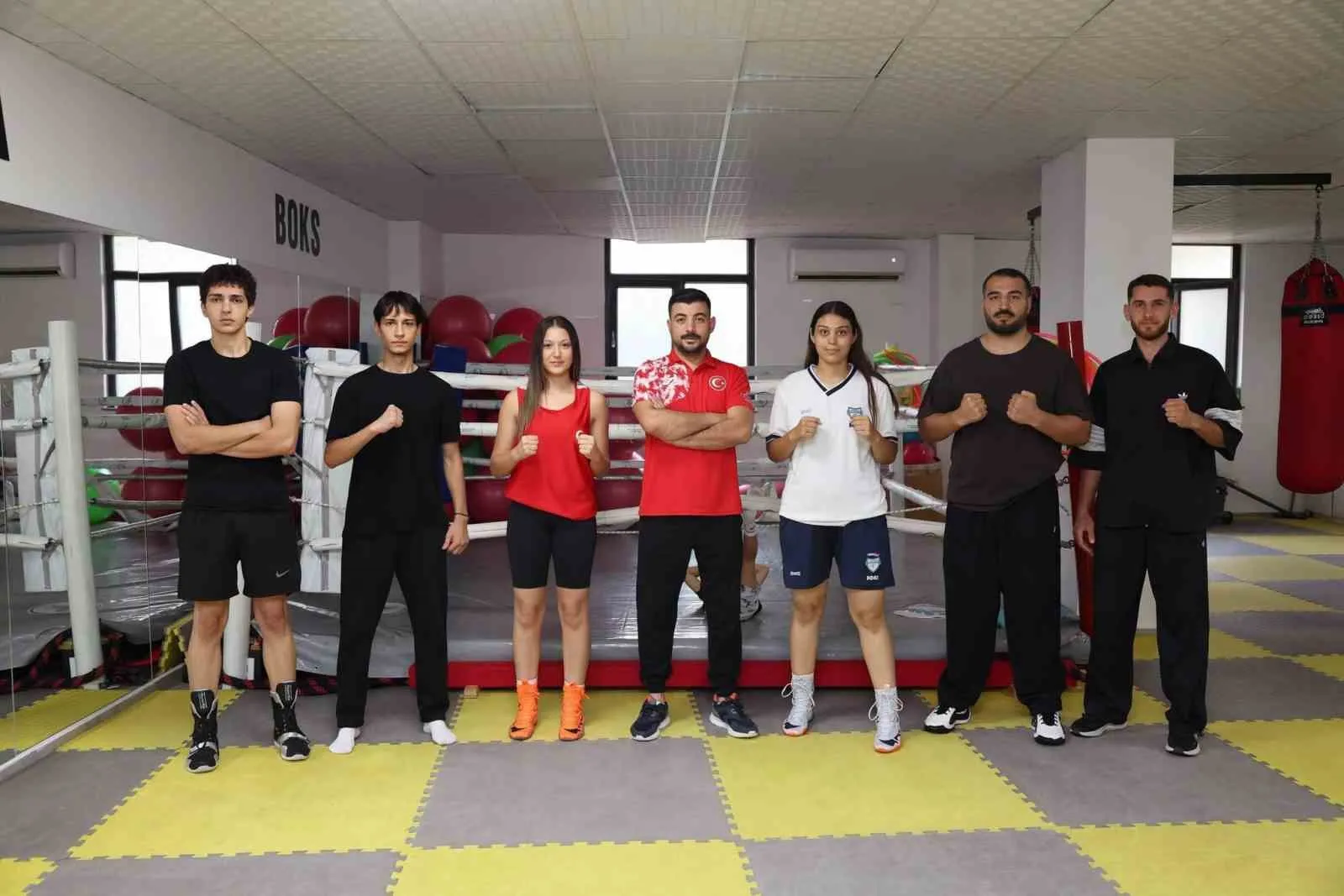Denizli’nin genç eldivenleri Türkiye şampiyonlukları için ringe çıkıyor