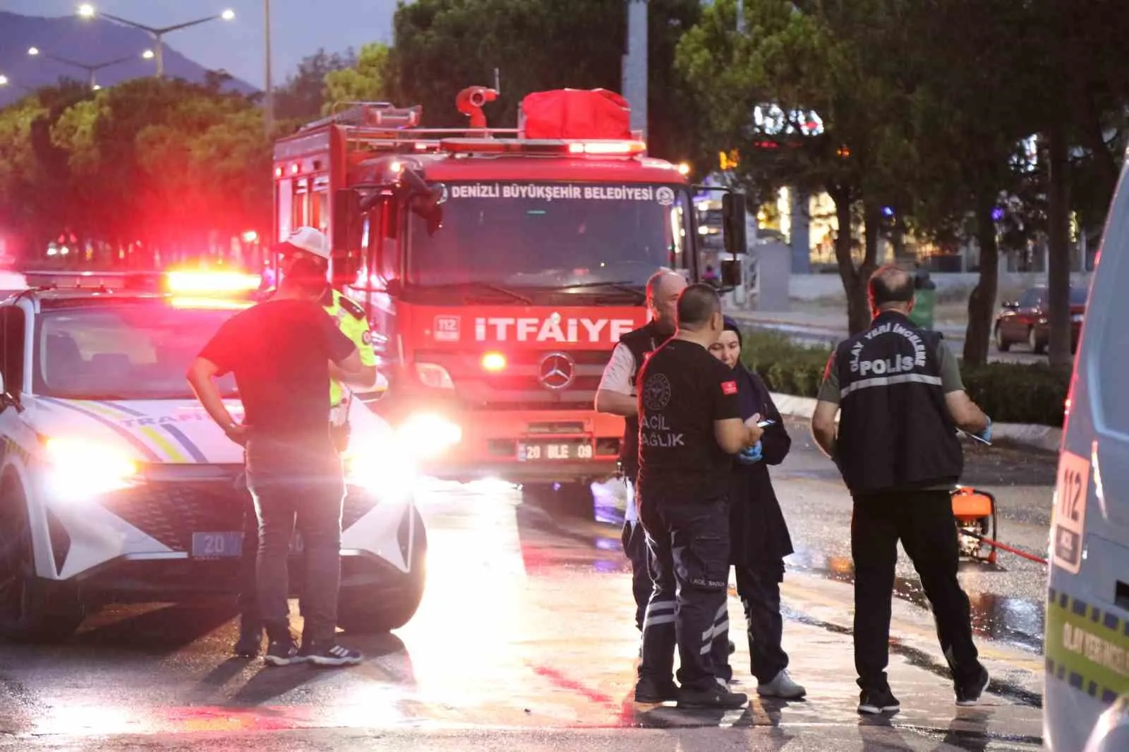 Denizli'de yağmurun ardından gelen acı haber: 62 yaşındaki sürücü hayatını kaybetti