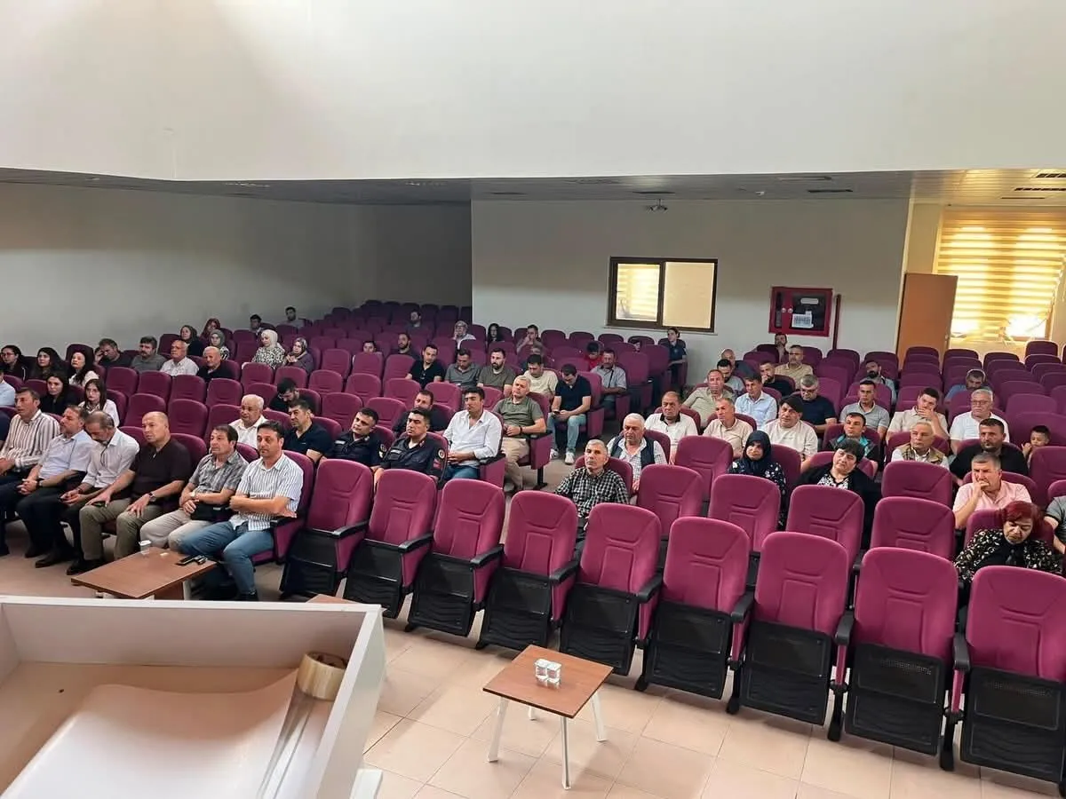 Şuhut’ta çocukların geleceği için seferberlik: Koruyucu aile modeli tanıtıldı