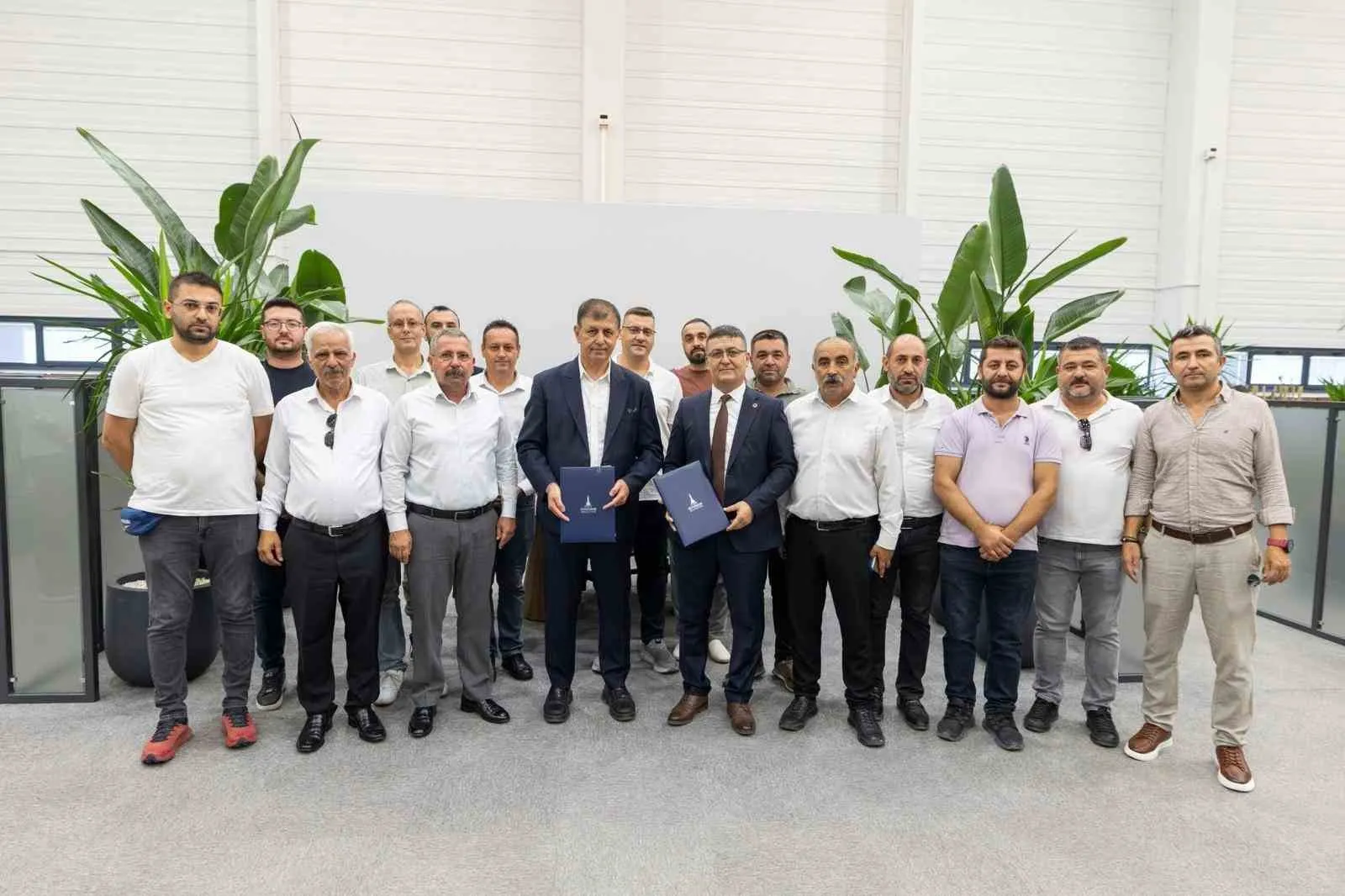 İZBETON’da yüzleri güldüren imza: Maaşlara enflasyon korumalı yeni dönem