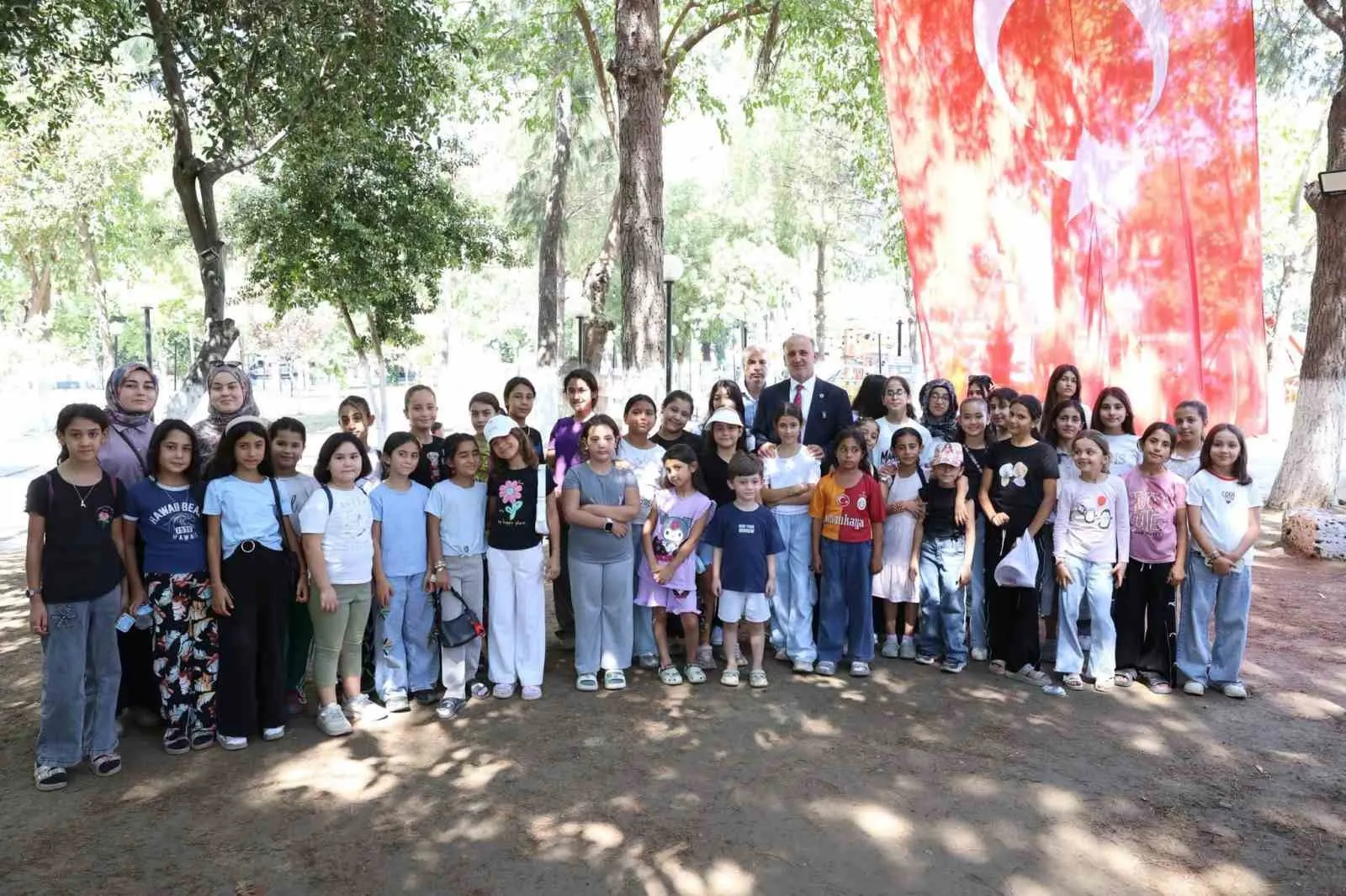 Başkan Kaya'dan gençlere tam destek: Geleceğin mimarlarıyla Kültür Park'ta buluştu