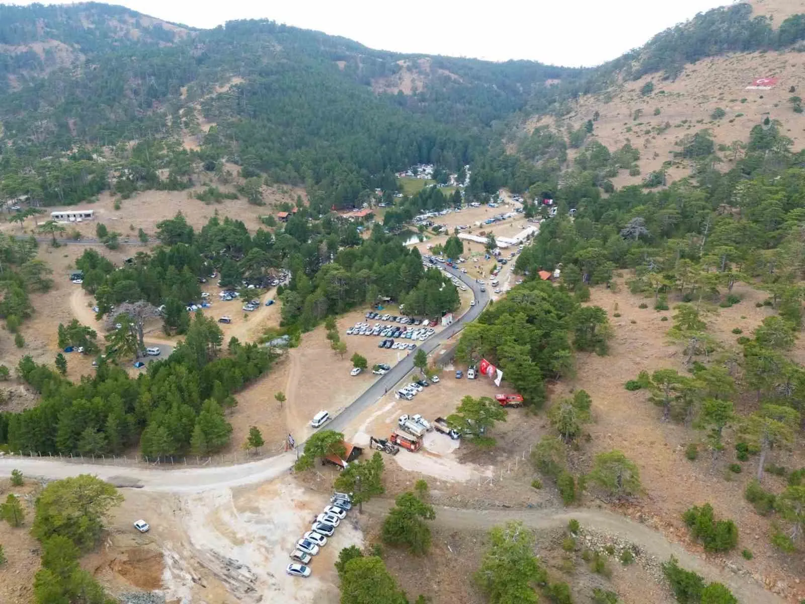 Denizli'nin gökyüzü şöleni sona erdi: Topuklu Yaylası'nda 7 bin kişilik buluşma
