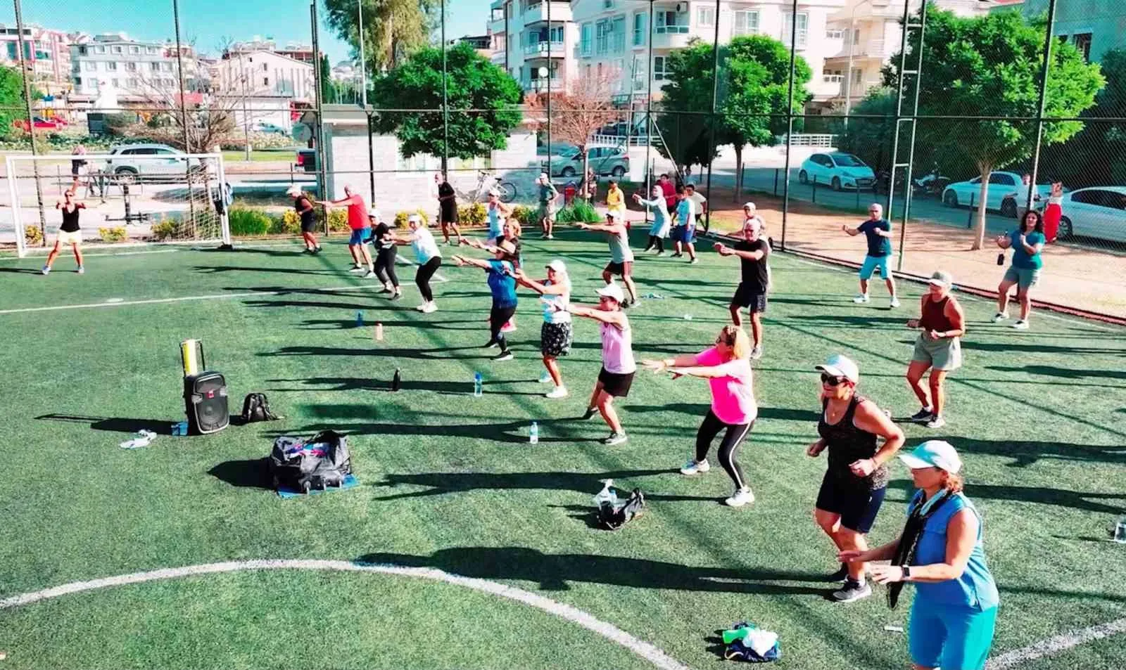 Didim’de sabah sporu rüzgarı: Belediye dört noktada harekete geçirdi