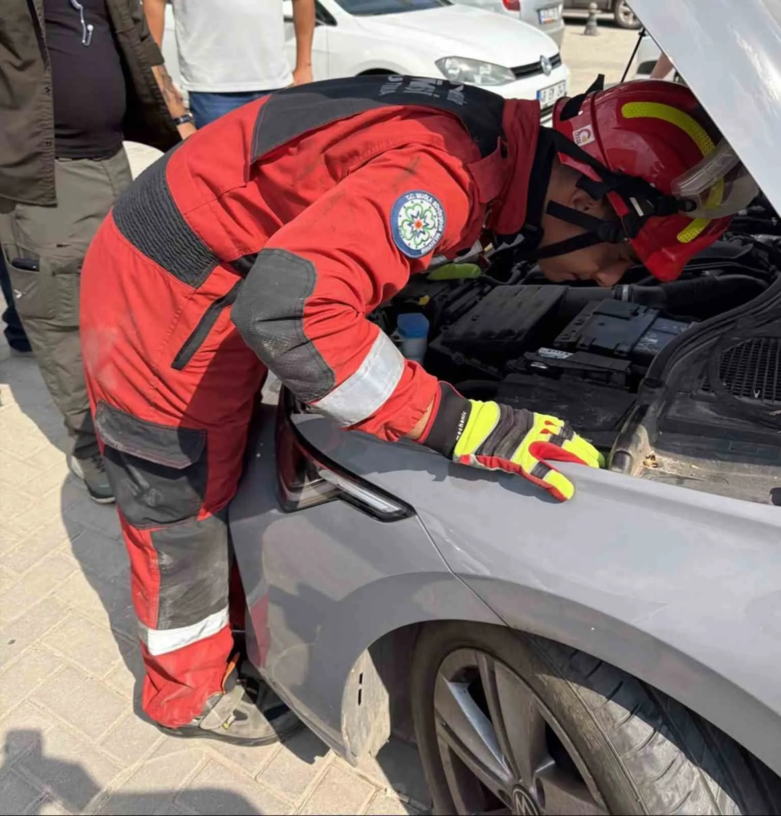 Motor kaputundan gelen ses herkesi harekete geçirdi: Minik dostumuz kurtarıldı
