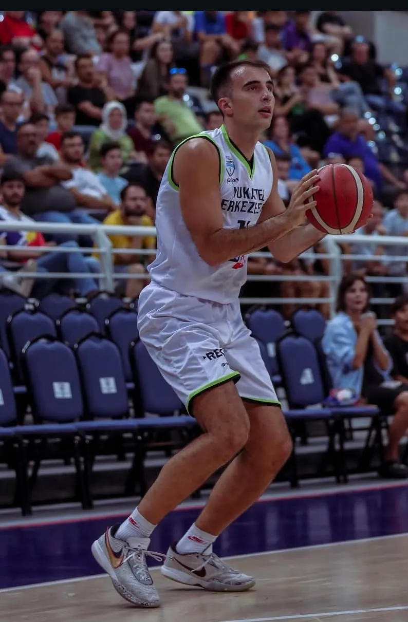 Pota altında Sırp rüzgarı: Denizli Basket’in yeni uzun forveti belli oldu