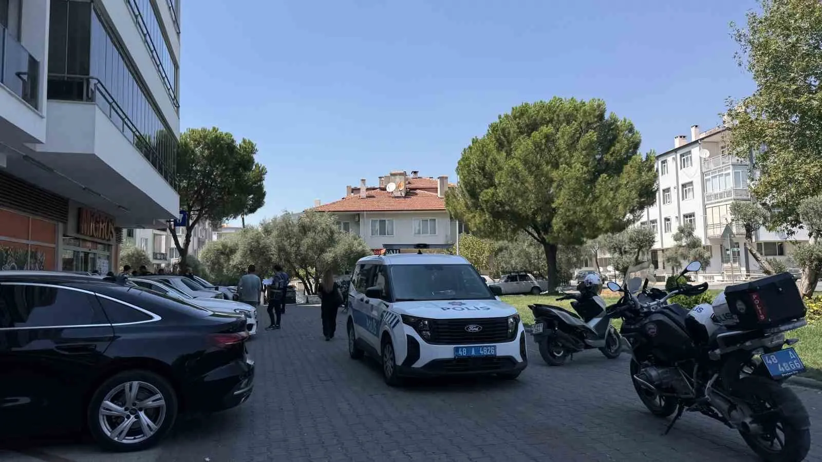 Telefonu Kadına Uzatıp Gasp İhbarı Yaptı, Polis Olay Yerinde Şaşkına Döndü