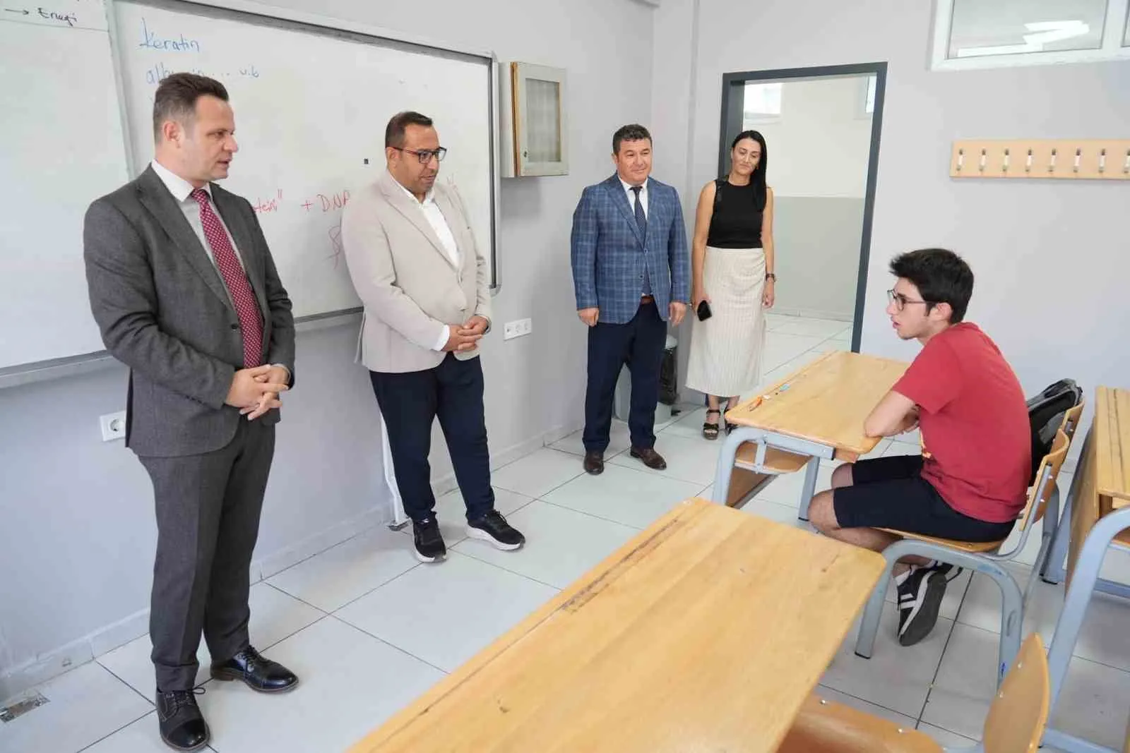 Muğla’da yaz okulu ve tercih maratonu: Müdür Çay’dan gençlere kritik rehberlik