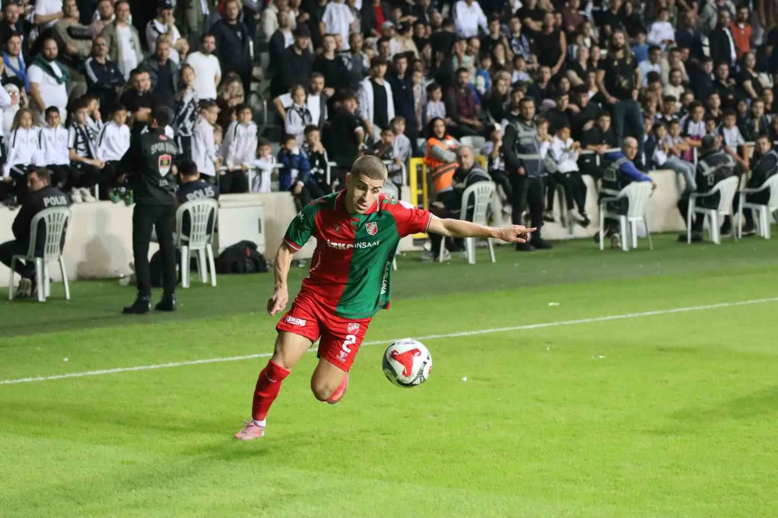 Karşıyaka'da Harun Kaya krizi: Bonservis pazarlığında ipler gerildi