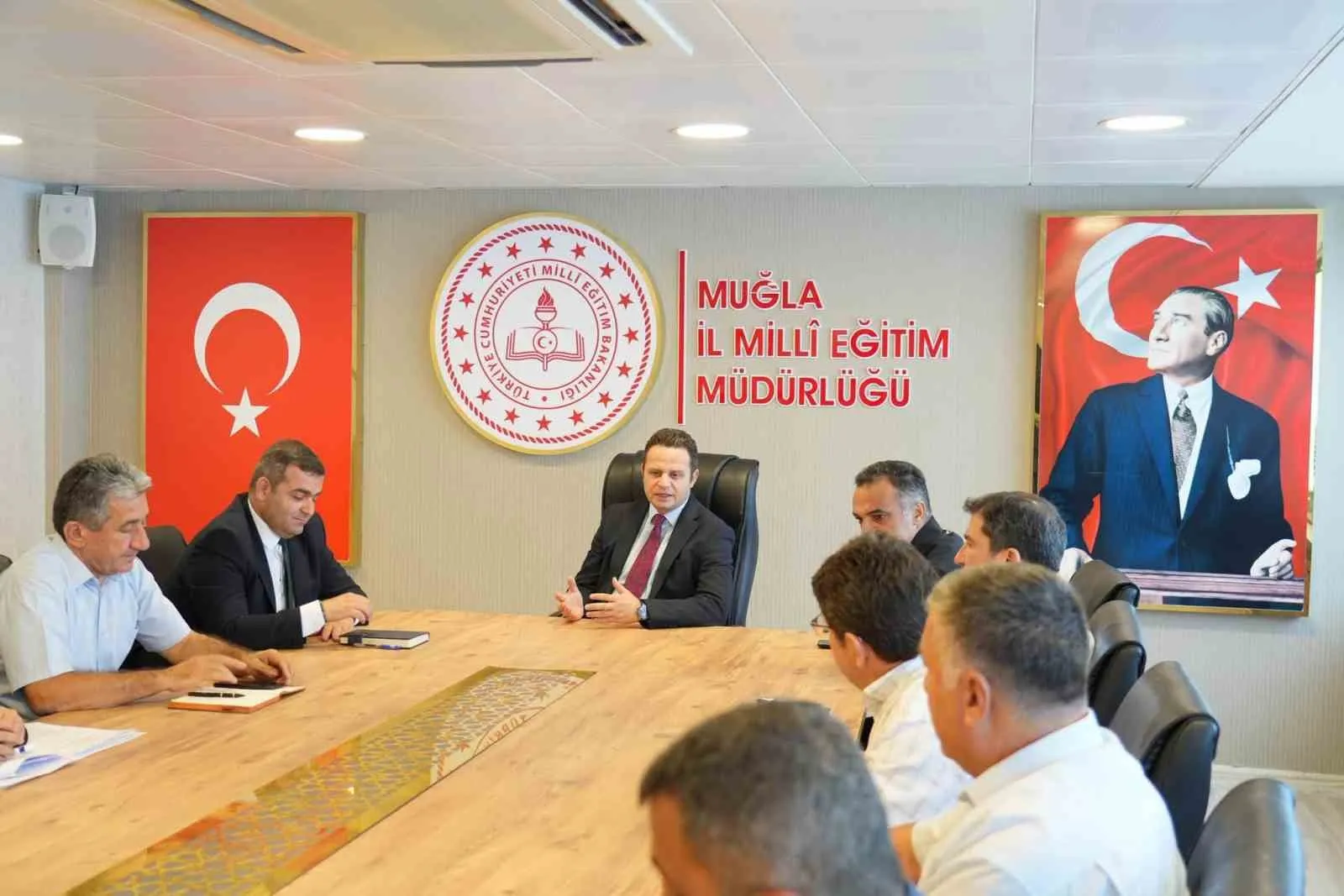 Muğla’da Eğitim Yönetimi Yeni Haftaya Hazırlanıyor: Birim Amirleri Ortak Akılla Buluştu