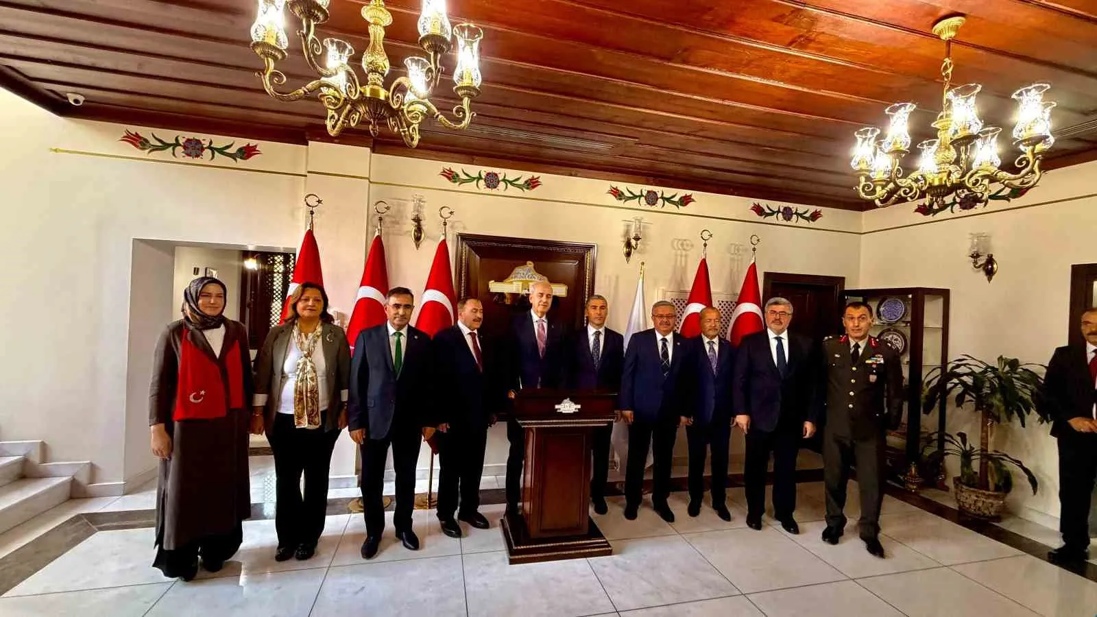 Kurtulmuş, Afyonkarahisar’da Valilik Makamında: Tarihi Günün Protokol Ziyareti