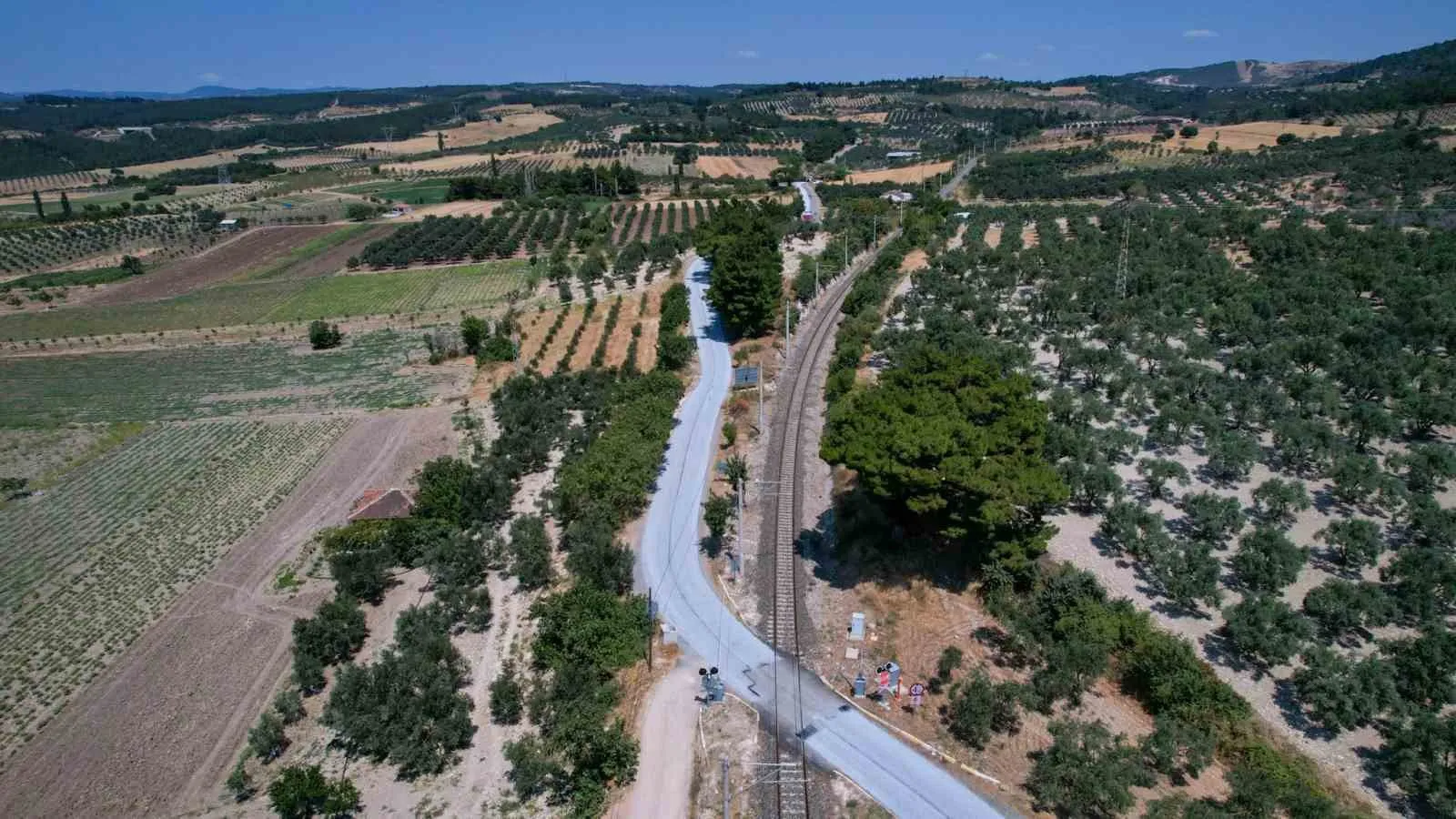 Soma'nın kritik güzergahında asfalt mesaisi: Ulaşımda kalite dönemi
