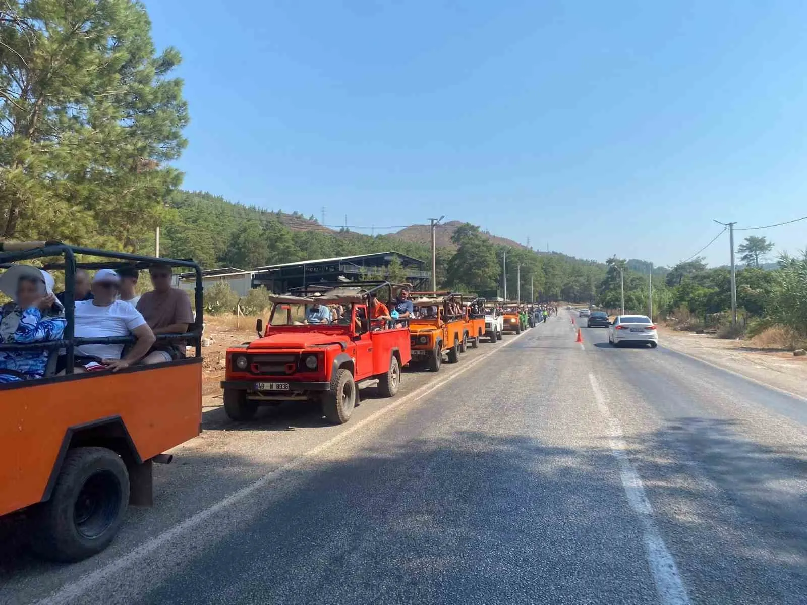 Safari turlarında alkollü direksiyon skandalı: Ekipler geçit vermedi
