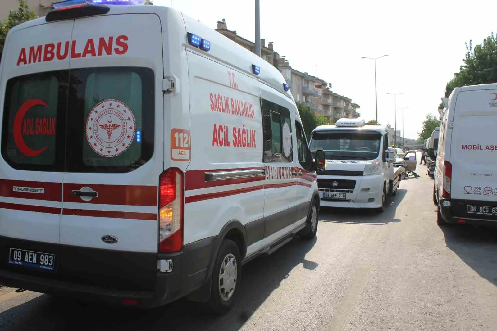 İstasyon Bulvarı'nda ucuz atlatılan kaza: Bir anda yola fırladı, ortalık karıştı