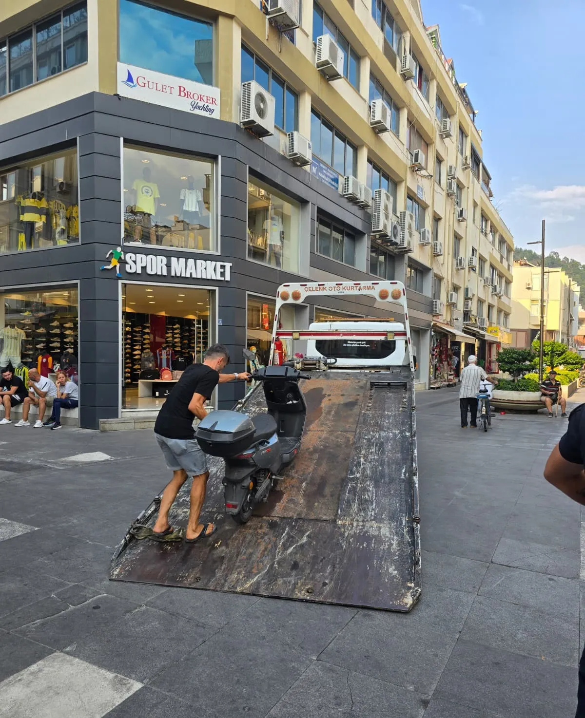Marmaris Çarşısı’nda motosiklet terörüne karşı ortak operasyon