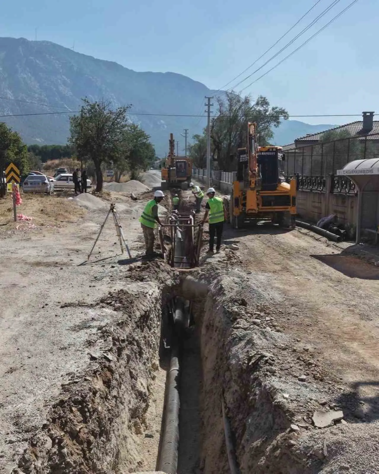 Menteşe’de Altyapı Seferberliği: MUSKİ, İki Mahallede Binlerce Metrelik Hat Döşedi