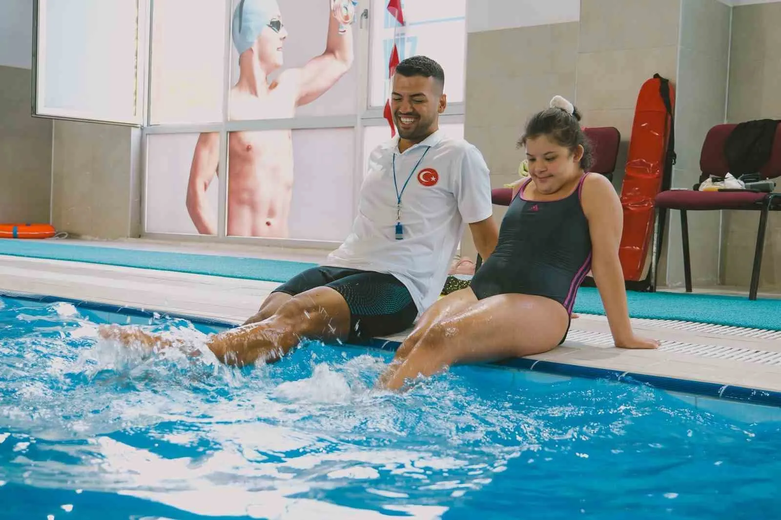 Havuzun derinliklerinde özgüven tazelediler: Aydın'da sporun birleştirici gücü