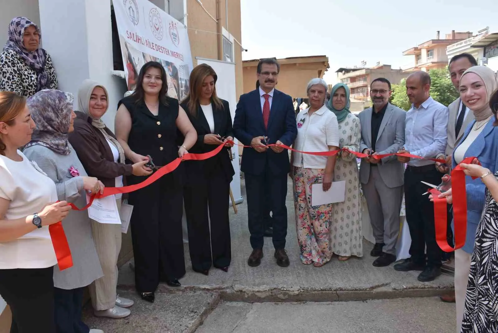 Salihli'de üreten kadınların günü: ADEM kursiyerleri hünerlerini sergiledi