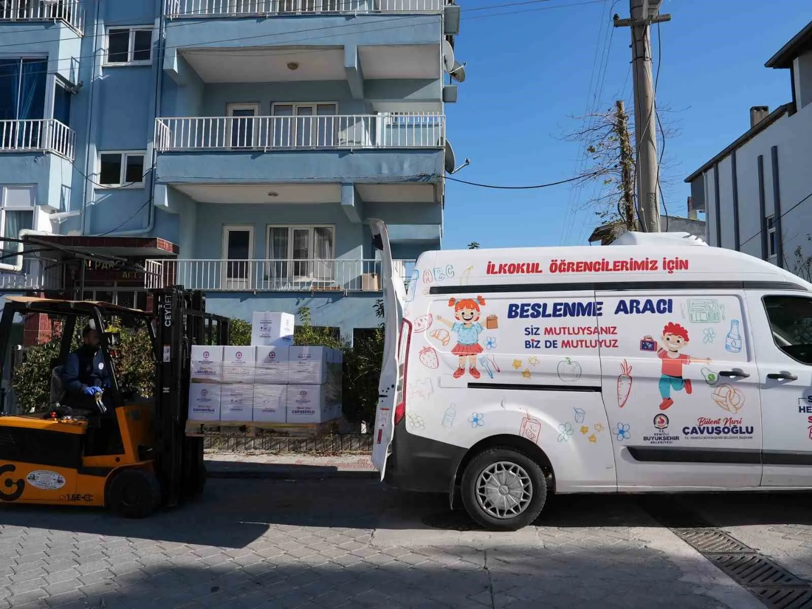 Denizli'de okul sıralarında beslenme desteği dönemi genişledi: 5. sınıflar da kapsama alındı