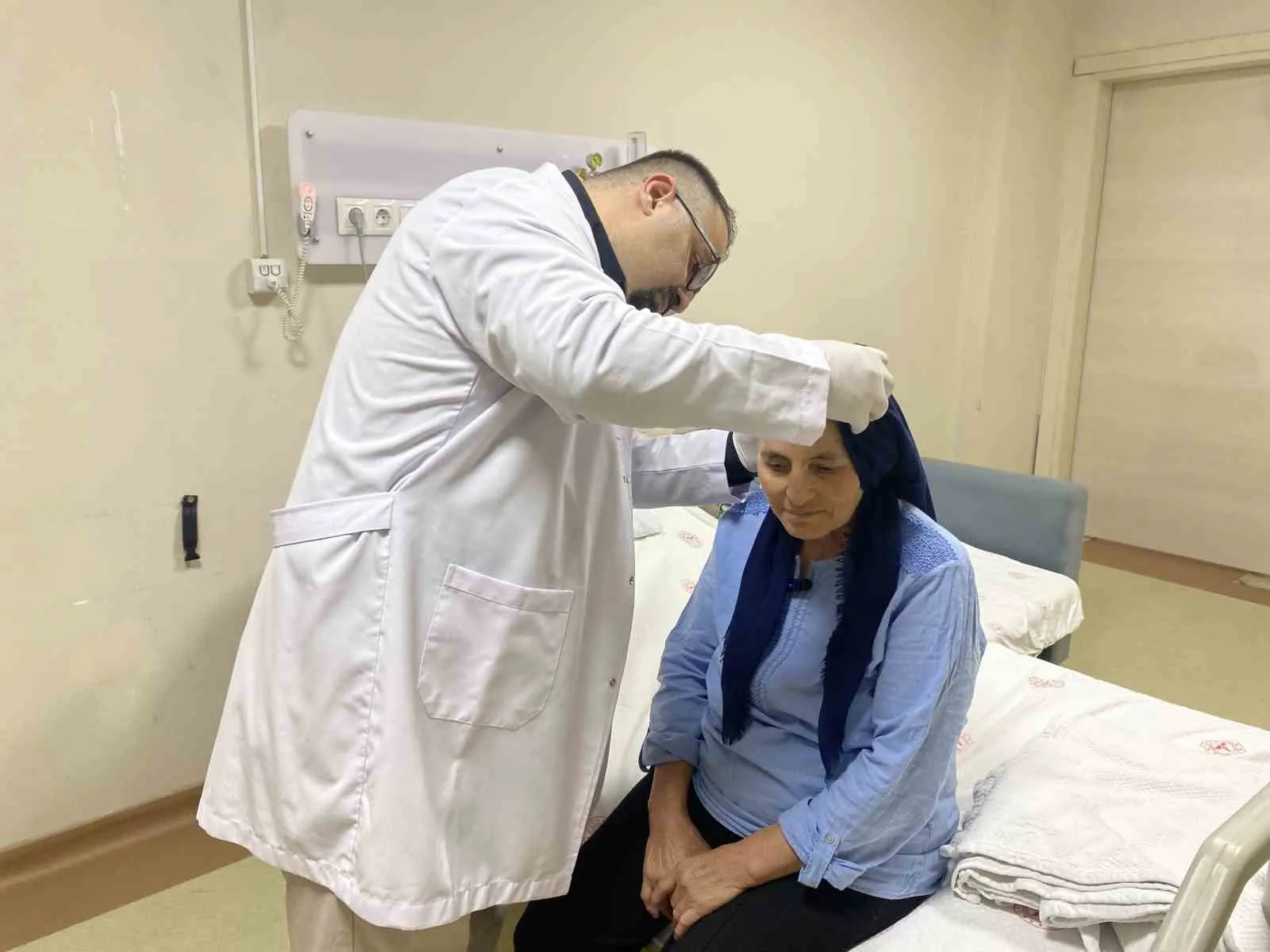 Yaşam mücadelesini kazandı: 8 ay boyunca karnında saklanan kemikle hayata tutundu