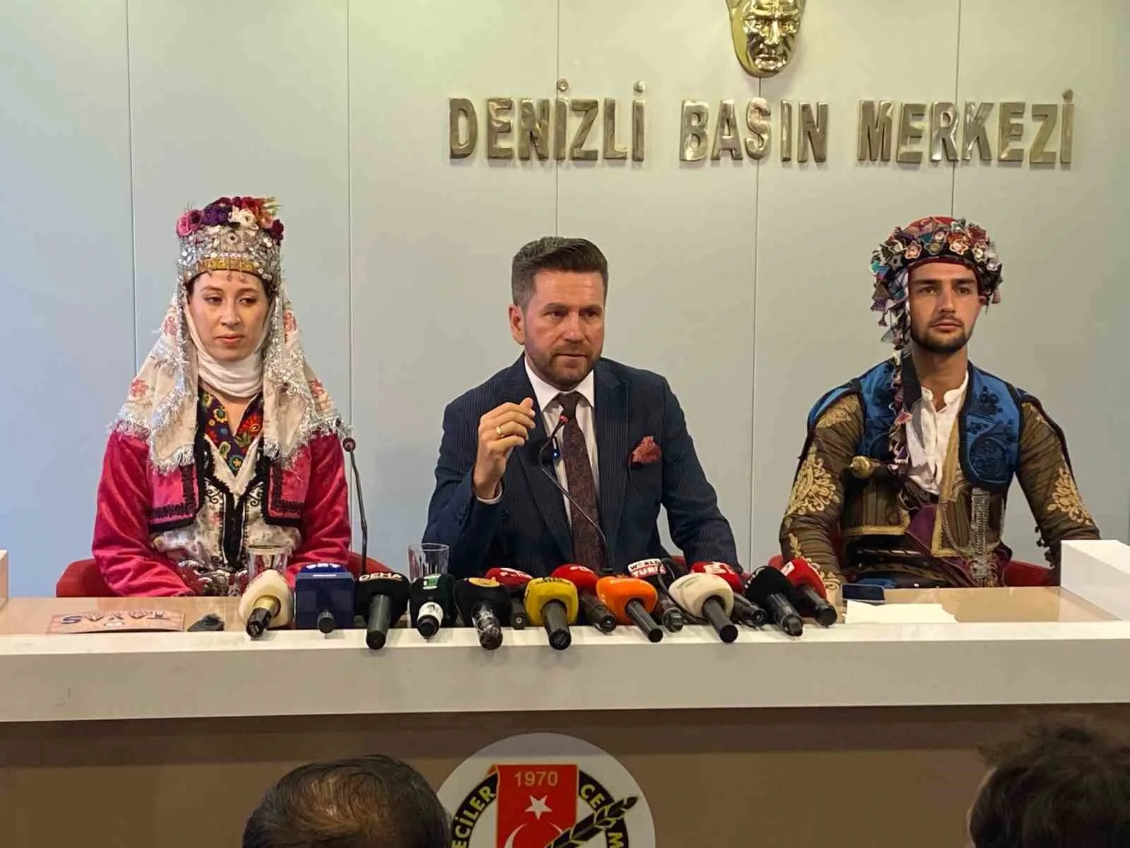 Tavas’ta geleneksel rüzgar esecek: 8. Zeybek, Kültür ve Sanat Festivali için geri sayım başladı