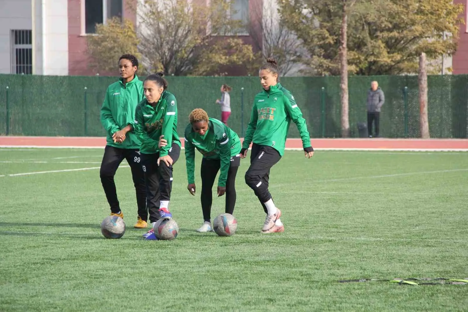 Denizli'nin yeşil siyahlı temsilcisi yolun sonuna mı geldi? Kadın futbolunda acı tablo