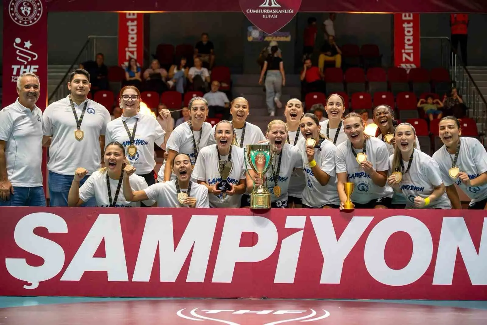 Hentbolun Yeni Devri Bodrum’da Başladı: Yalıkavakspor Kupayı Tarihe Yazdırdı