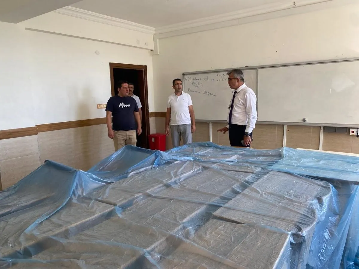 Söke’de eğitim yuvaları yeni döneme hazırlanıyor: Fen Lisesi’nde inceleme mesaisi