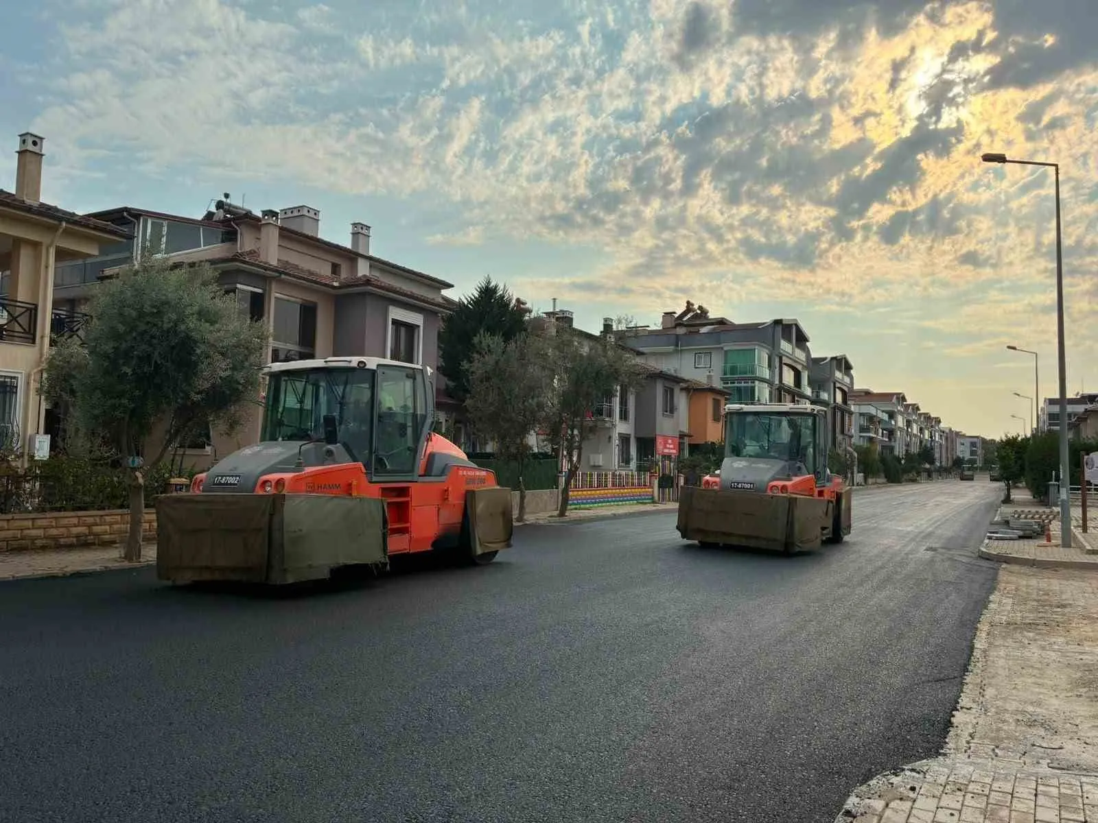 Aydın'da ulaşım seferberliği: 17 ilçede aynı anda şantiye mesaisi