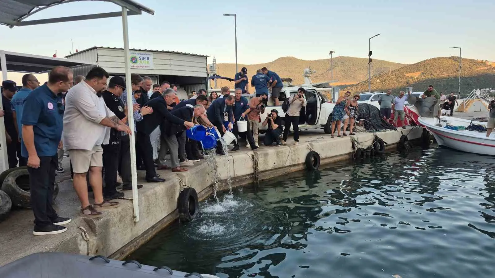 Torba’da Vira Bismillah: Yeni Sezonun İlk Levrekleri Denizle Buluştu